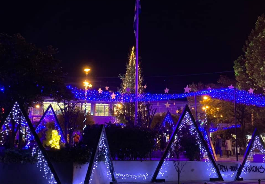 Έρχονται Χριστούγεννα και τα θεματικά πάρκα «επιστρέφουν», ποιες πόλεις κάνουν επανεκκίνηση φέτος