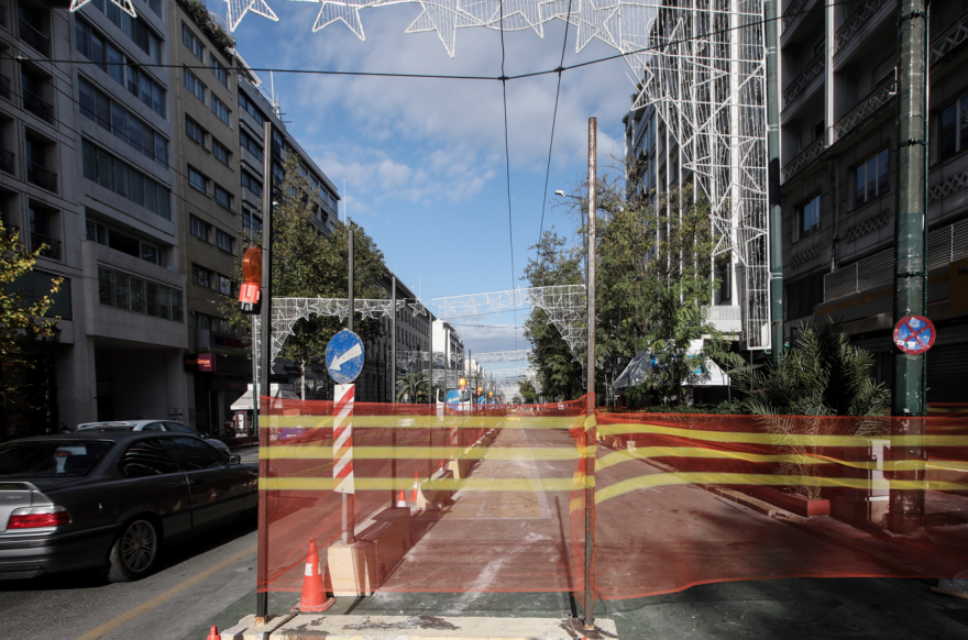 Πανεπιστημίου: Ξεκίνησαν οι εργασίες ανάπλασης - Εγκαταστάθηκε το πρώτο εργοτάξιο