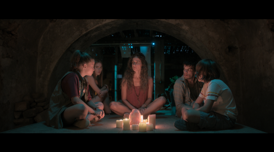 «Κομάντα και Δράκοι»: Η ατμόσφαιρα στο χωριό μυρίζει... μπαρούτι 