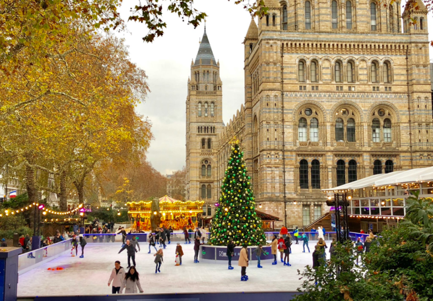 Βρετανία: Το 30% των νέων κρουσμάτων στο Λονδίνο είναι της μετάλλαξης «Omicron» - Φόβοι για νέους περιορισμούς