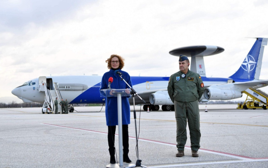 Δείτε φωτογραφίες από την τελετή ανάληψης της αστυνόμευσης του εναέριου χώρου των Σκοπίων από το ΝΑΤΟ