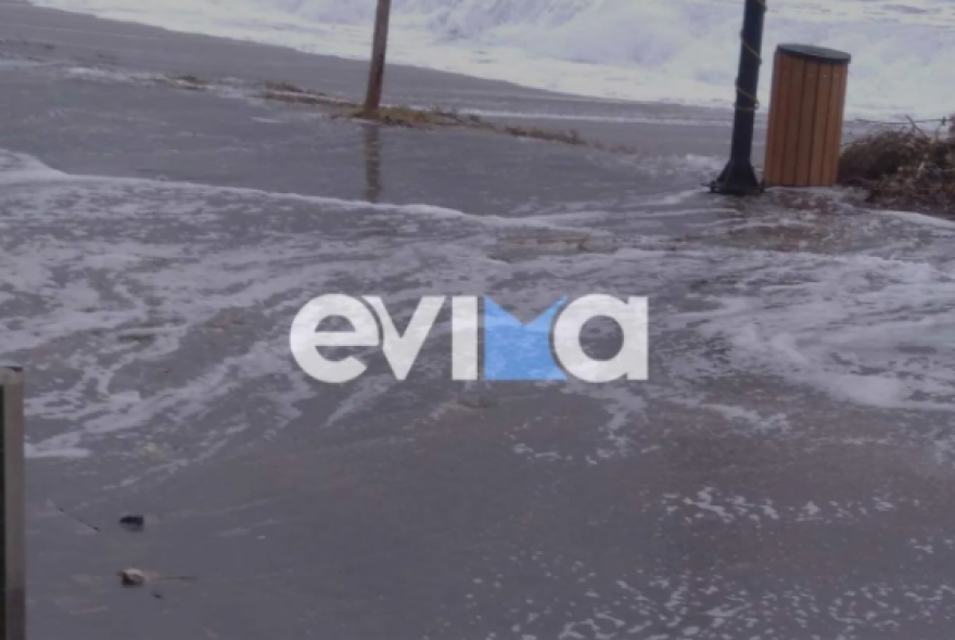 H κακοκαιρία «σαρώνει» τη χώρα, στα όρια υπερχείλισης ποτάμια, χείμαρροι οι δρόμοι, έσπασαν ρέματα και κινδύνευσαν σπίτια