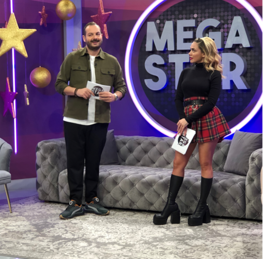Το «MEGA Star» υποδέχεται με γιορτινή διάθεση τη Χριστίνα Σάλτη και την Αγγελική Μανουσάκη