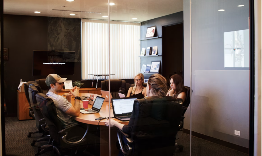 myergani.gov.gr: Στη διάθεση των εργαζομένων πιλοτικά από σήμερα - Έρχεται και ψηφιακή κάρτα εργασίας