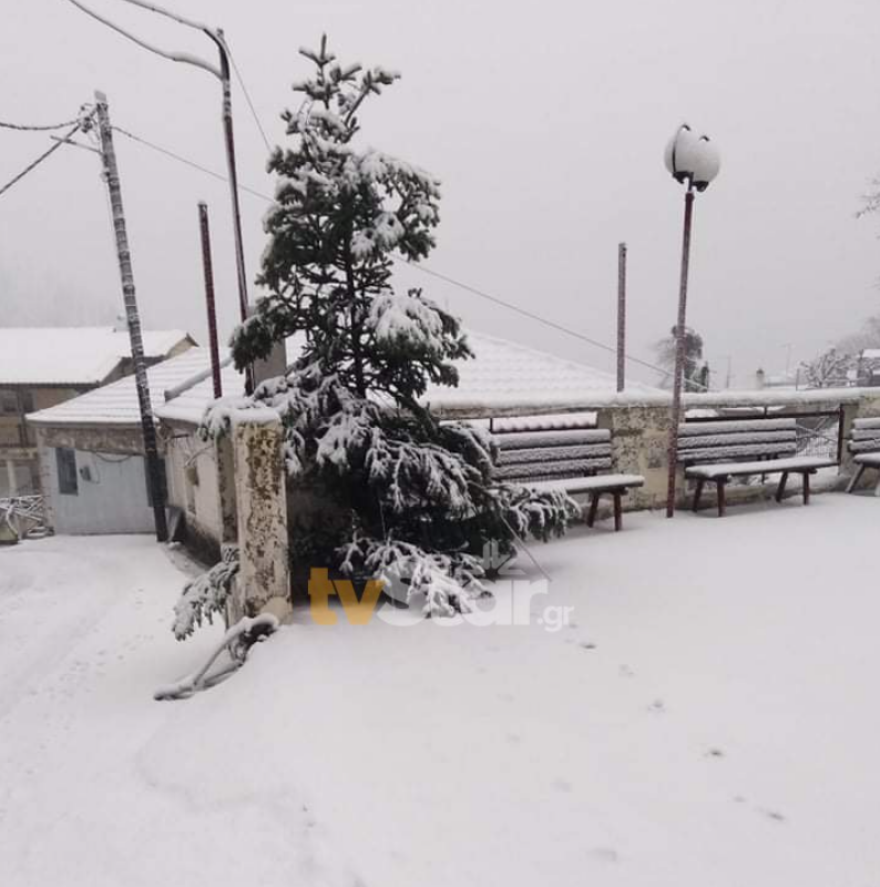 Καιρός: Συνεχίζεται την Κυριακή η επέλαση της «Κάρμελ» - Πού θα σημειωθούν βροχές, χιόνια και παγετός