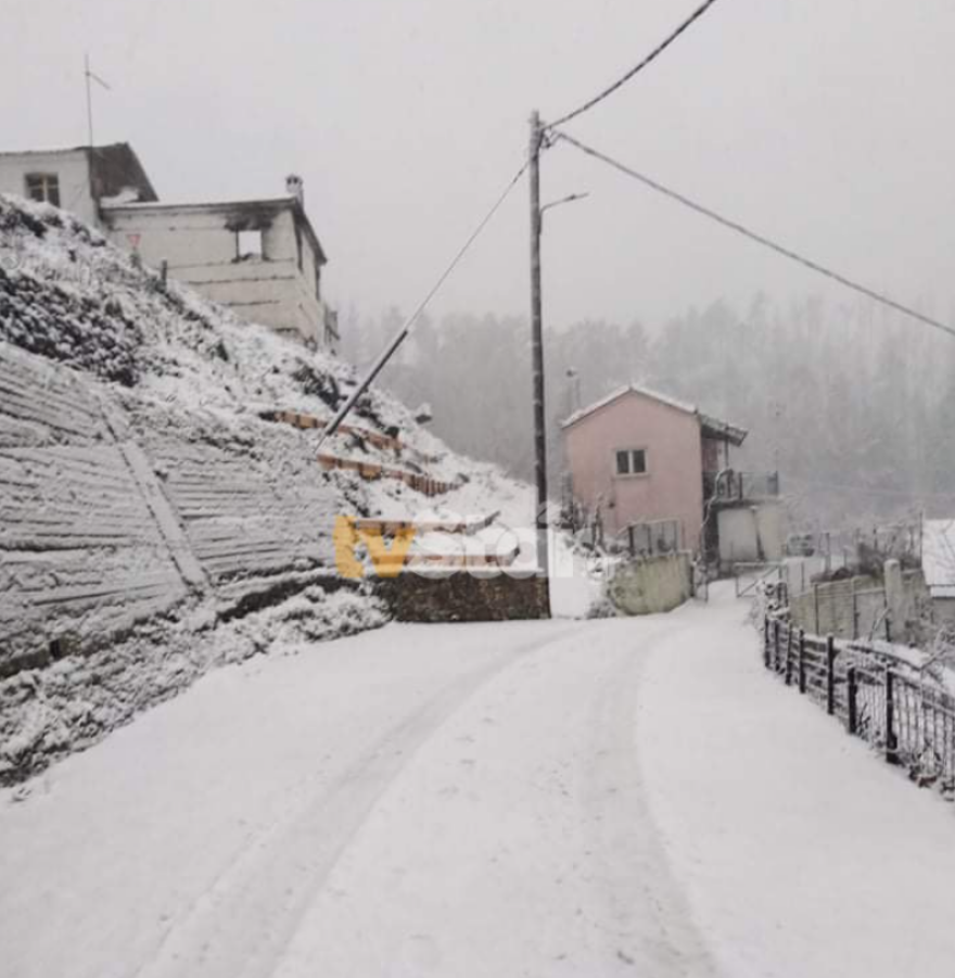 Καιρός: Συνεχίζεται την Κυριακή η επέλαση της «Κάρμελ» - Πού θα σημειωθούν βροχές, χιόνια και παγετός