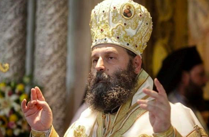 Κορωνοϊός: Ποιος είναι ο Μητροπολίτης που αποφάσισε να πηγαίνουν οι πιστοί με «reserve» στις εκκλησίες των Ιωαννίνων 