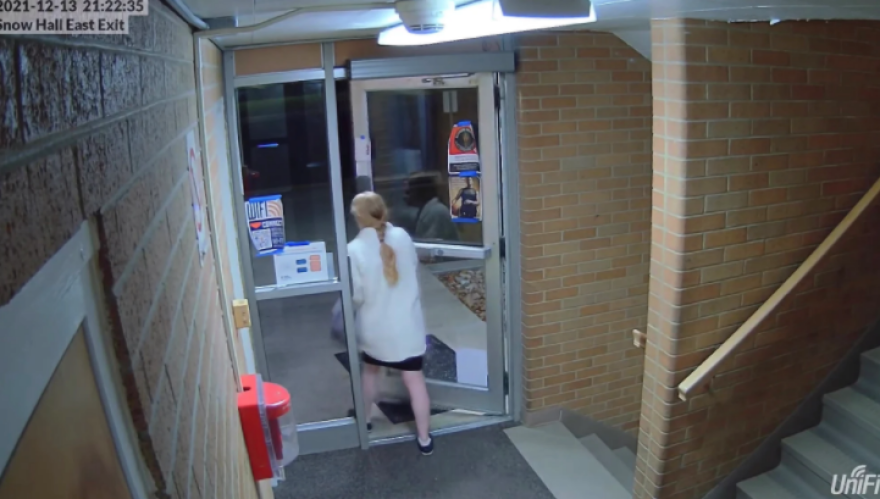 Αγνοούμενη φοιτήτρια στη Γιούτα βρέθηκε στο υπόγειο του απαγωγέα της γυμνή και «καλυμμένη με κάρβουνα»