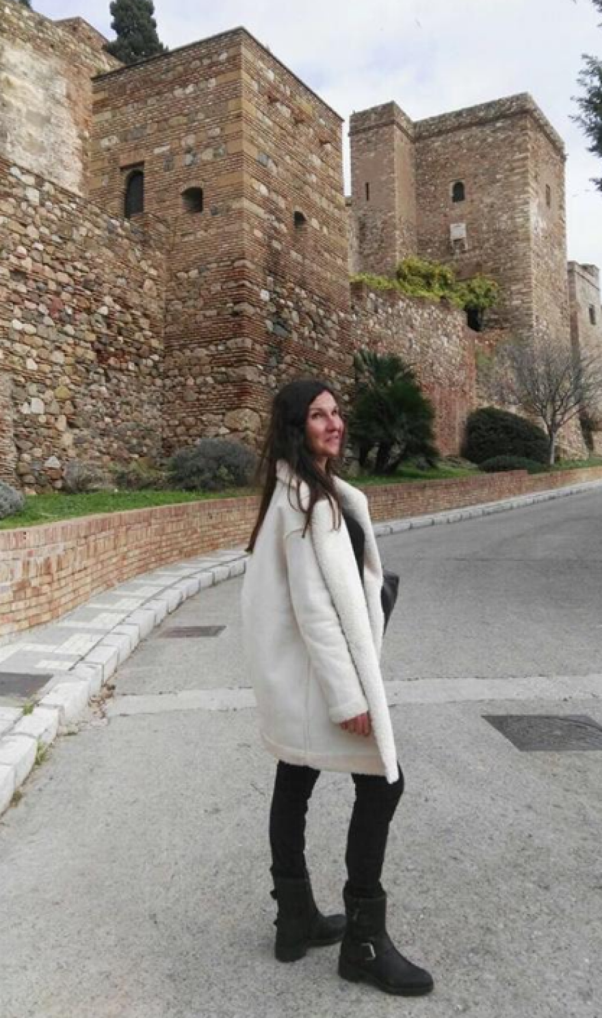 Τυφλή ηθοποιός στην Αργεντινή χορεύει και διδάσκει ελληνικούς χορούς «με τα μάτια της ψυχής»