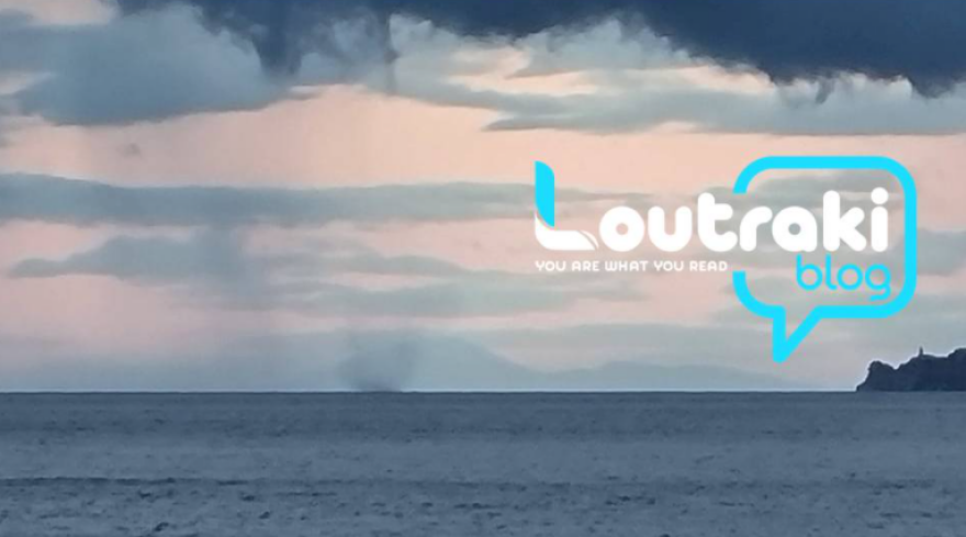 Δίδυμοι υδροστρόβιλοι «τάραξαν» τα νερά του Κορινθιακού - Δείτε εντυπωσιακές φωτογραφίες