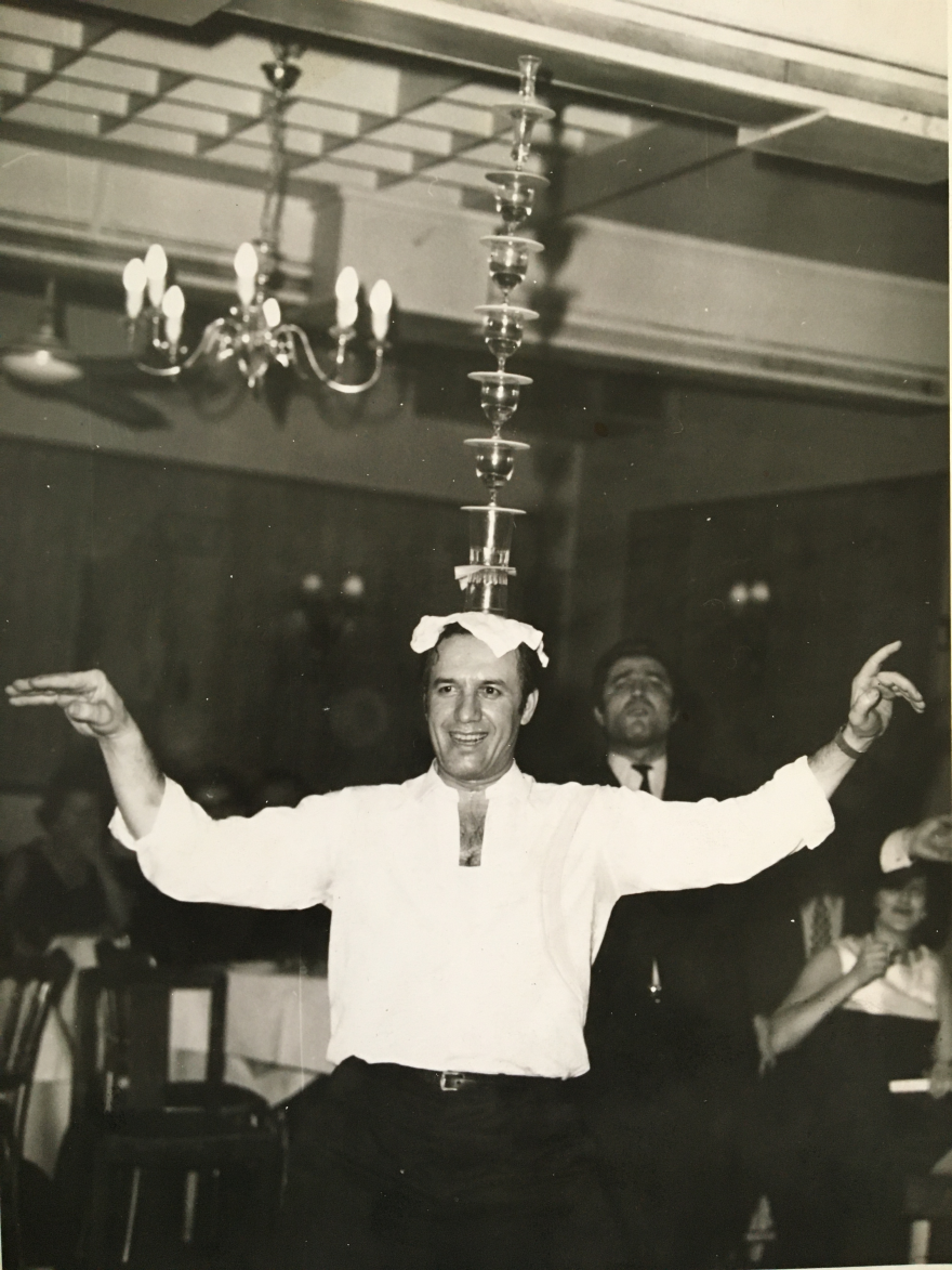 Έφυγε από τη ζωή ο Γιώργος Καραγιώργης εκ των ιδρυτών του Elysee στο Λονδίνο