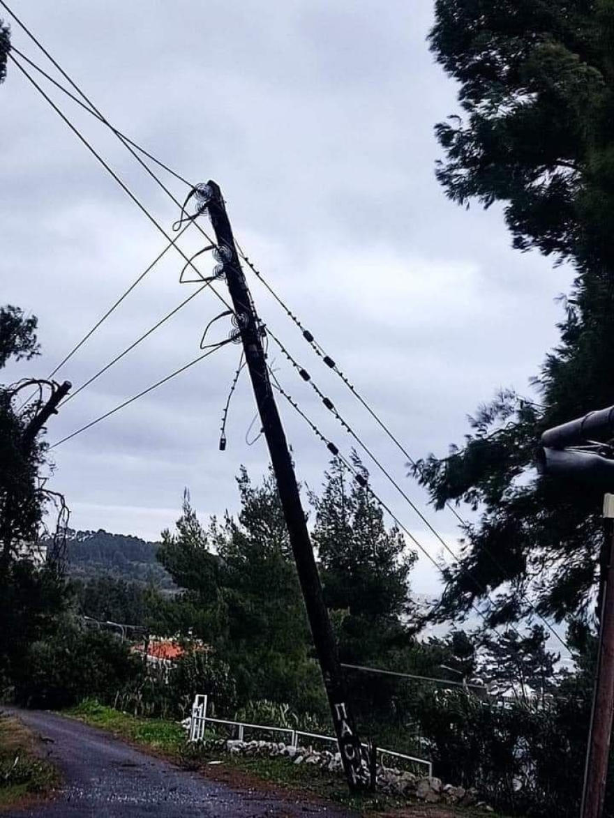 Κακοκαιρία «Διομήδης»: Προβλήματα σε Φάρσαλα και Τρίκαλα, εκκενώθηκε οικισμός - Μήνυμα του 112 στη Μαγνησία