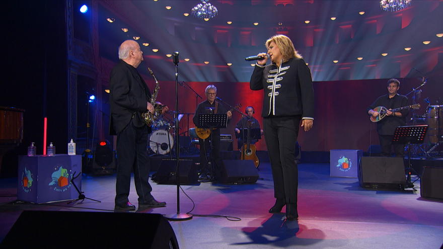 Γιώργος Κατσαρός: Ο μεγάλος μαέστρος του ελληνικού πενταγράμμου έρχεται στο «Σπίτι με το MEGA»