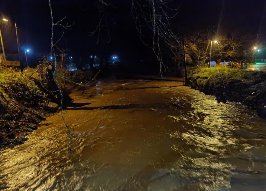 Κακοκαιρία «Διομήδης»: Σαρώνει Θεσσαλία και Βόρεια Εύβοια - Πώς θα κινηθεί σήμερα η κακοκαιρία