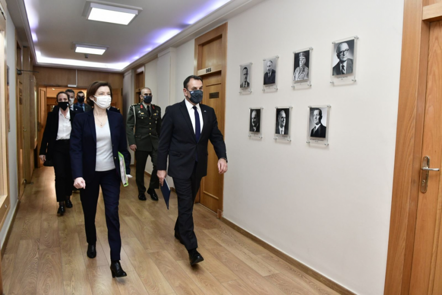 Γαλλία: Στα ναυπηγεία των φρεγατών Belh@rra ο Παναγιωτόπουλος - Γαλλικό μήνυμα στήριξης των ελληνικών κυριαρχικών δικαιωμάτων