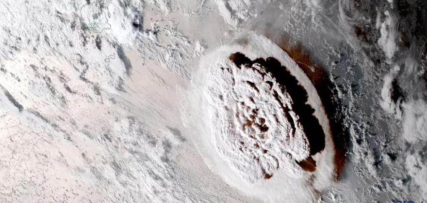 Εκρηξη ηφαιστείου στο νησί Τόγκα: Ταρακούνησε τον Ειρηνικό ωκεανό