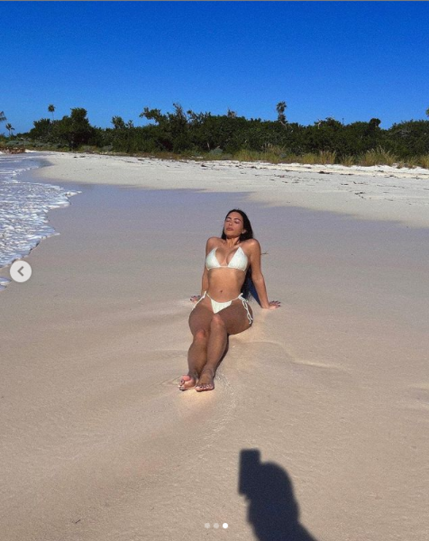 Η Κιμ Καρντάσιαν διασκεδάζει, όσο ο Κάνιε Γουέστ... υποφέρει