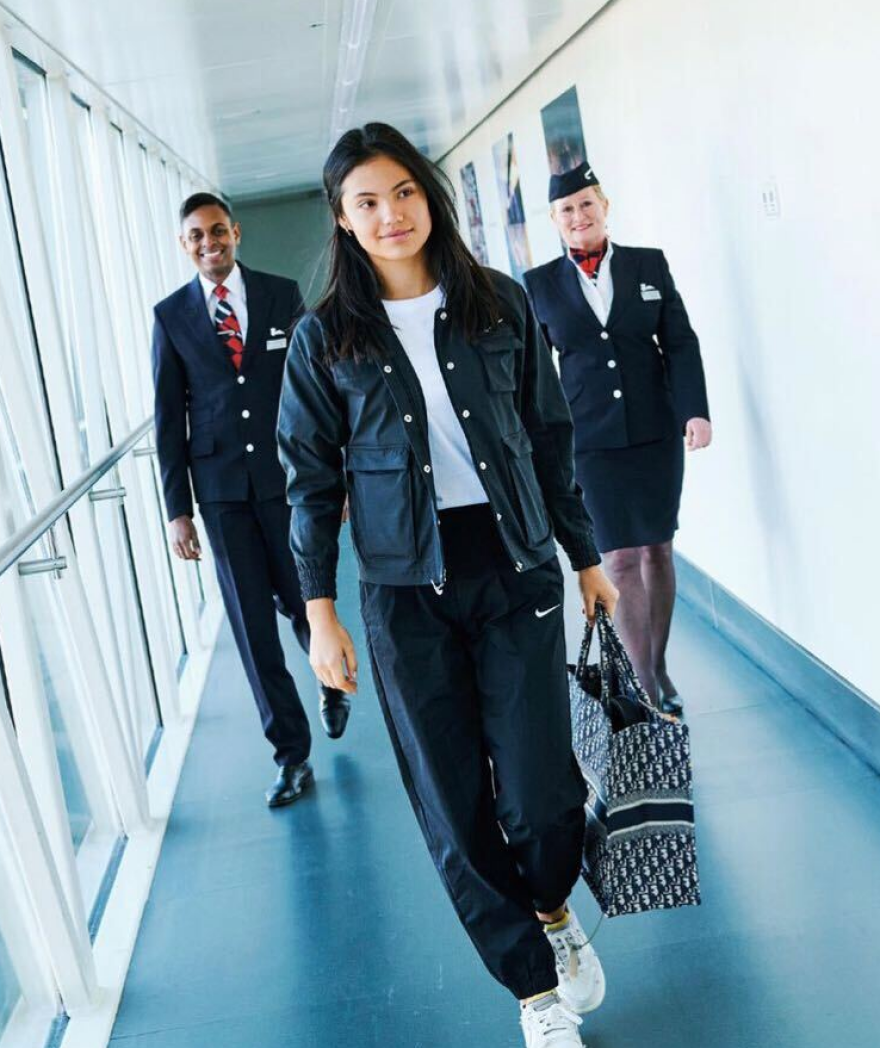 Έμα Ραντουκάνου: Εμμονικός θαυμαστής προσπάθησε να κλέψει ένα παπούτσι της ως «αναμνηστικό»