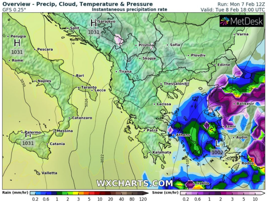 Καιρός: Κακοκαιρία «εξπρές» με πτώση της θερμοκρασίας, θυελλώδεις ανέμους, καταιγίδες και χιόνια στα ορεινά
