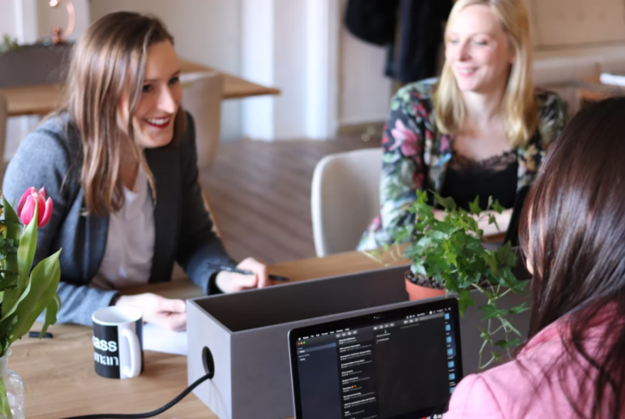 ΟΑΕΔ: Πρόσληψη 5.000 ανέργων για πρόγραμμα απασχόλησης με έμφαση στις γυναίκες