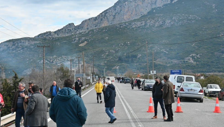Γέφυρα Ευήνου: Τι συζητούν για μόνιμη και προσωρινή λύση ώστε να αρθεί ο αποκλεισμός των χωριών