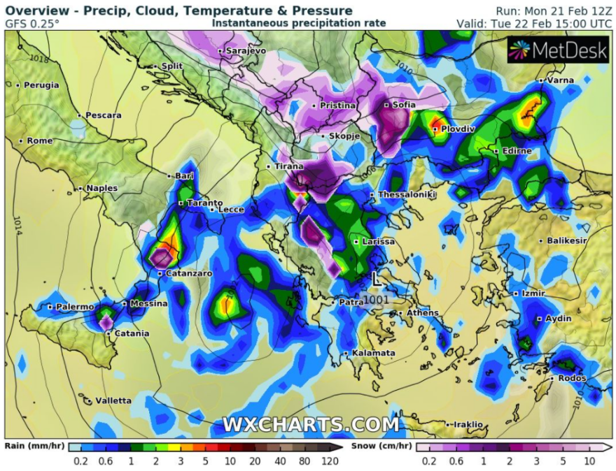 Καιρός: Επιδείνωση σήμερα με ισχυρές βροχές και χιονοπτώσεις