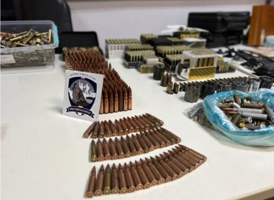 Παγκράτι: Οι μυστικοί κωδικοί και ο τρόπος δράσης των ληστών της χρηματαποστολής στην πλατεία Βαρνάβα