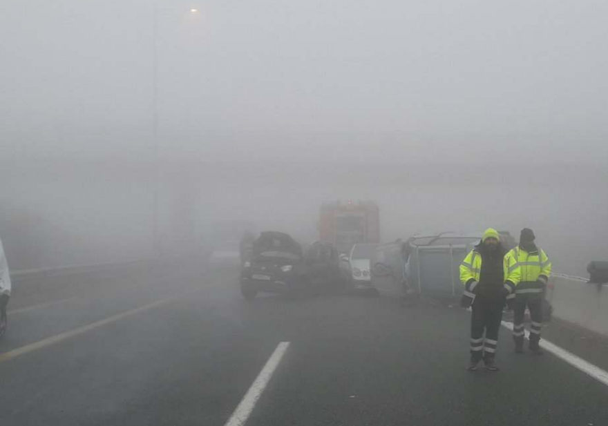 Kαραμπόλα πολλών αυτοκινήτων στην Εγνατία Οδό λόγω ομίχλης - Δείτε βίντεο και φωτογραφίες