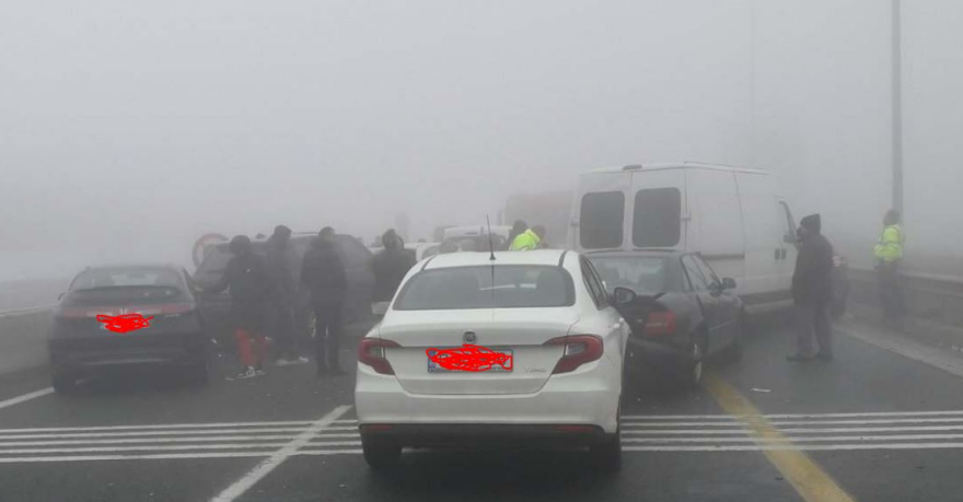 Kαραμπόλα πολλών αυτοκινήτων στην Εγνατία Οδό λόγω ομίχλης - Δείτε βίντεο και φωτογραφίες