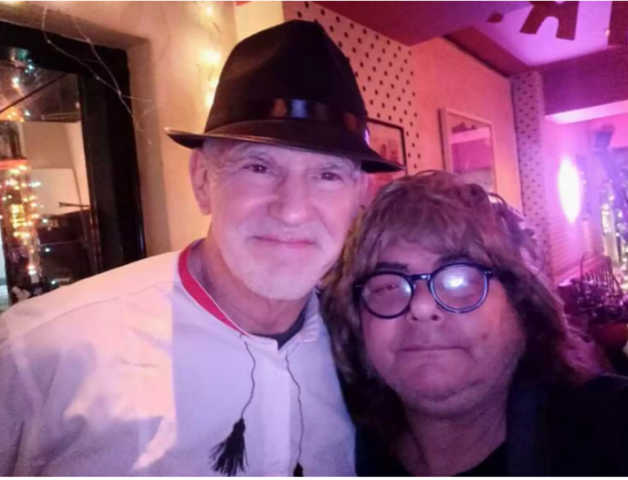 Γιώργος Παπανδρέου: Διασκέδασε μεταμφιεσμένος σε αποκριάτικο πάρτι – Δείτε φωτογραφία