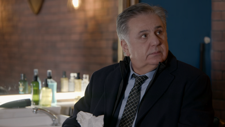 Άσε μας ρε μαμά: Η Αλίκη κάνει καψόνια στην Έλλη