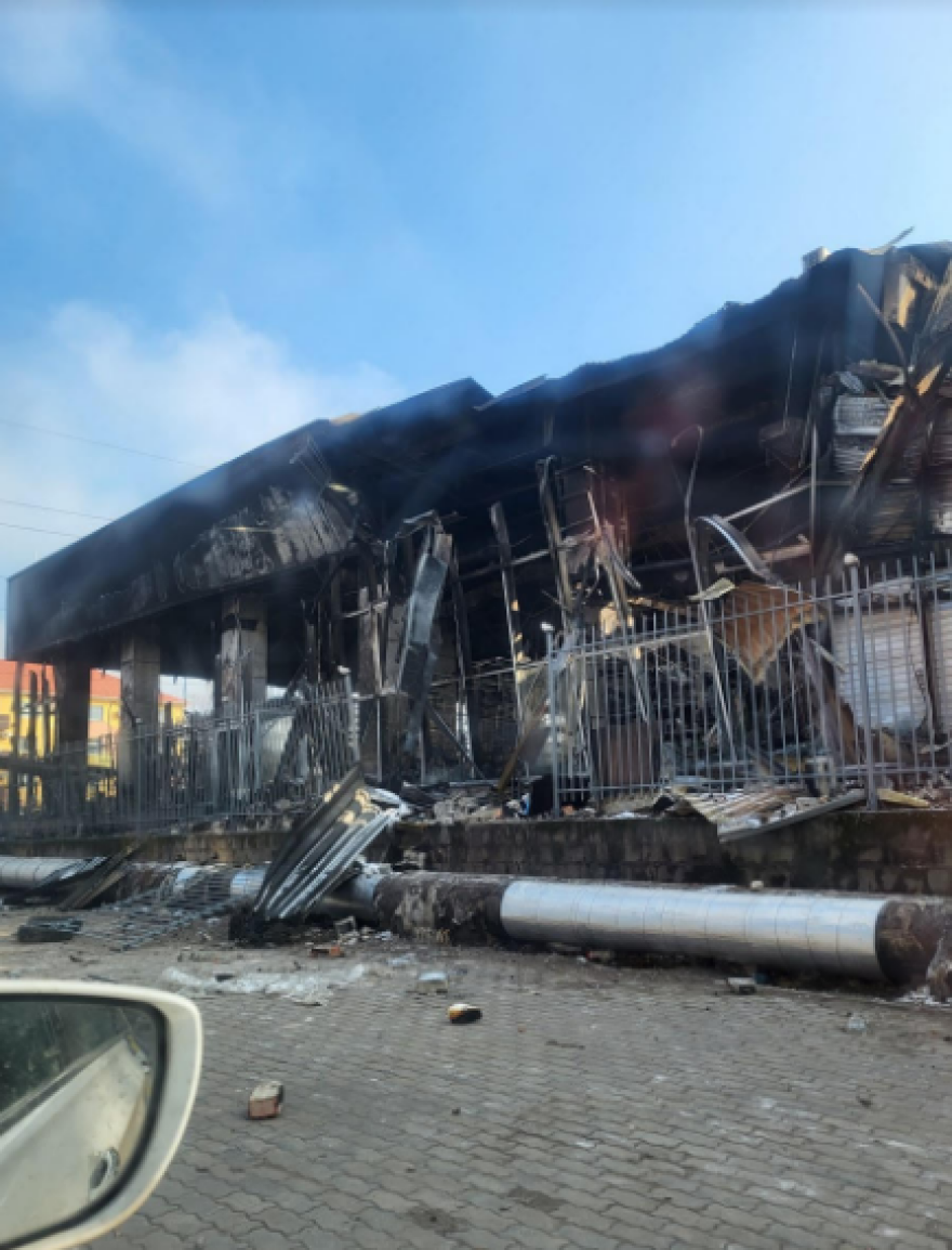 Πόλεμος στην Ουκρανία: Η Μαριούπολη θάβει τους νεκρούς της σε ομαδικούς τάφους