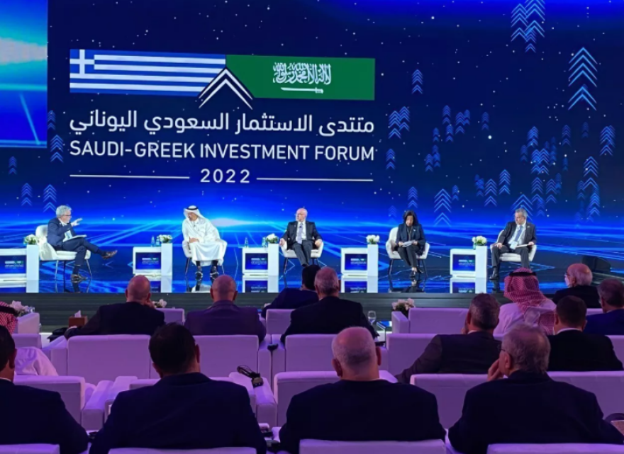 Μπαράζ συμφωνιών με τους Σαουδάραβες