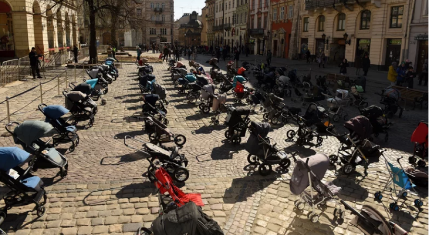 Πόλεμος στην Ουκρανία: Συνεχίζεται το ανελέητο σφυροκόπημα - Μάχες στους δρόμους της Μαριούπολης, παιδιά πεθαίνουν στο Λβιβ