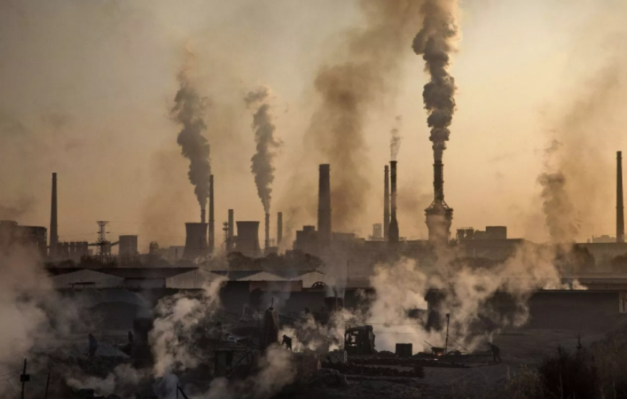 Ο σκοτεινός χειμώνας της Ευρώπης - Πουλόβερ, θερμάστρα και «έξυπνο» μαγείρεμα