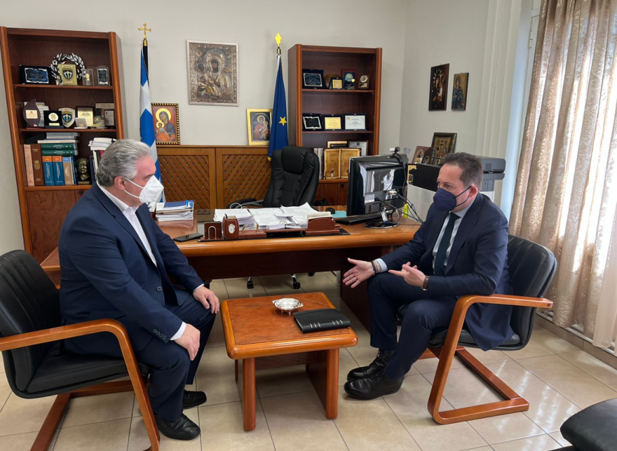 Εισβολή στην Ουκρανία: Πρωτοβουλία Πέτσα για ελληνική αποστολή ζωοτροφών για Ουκρανούς πρόσφυγες με κατοικίδια 