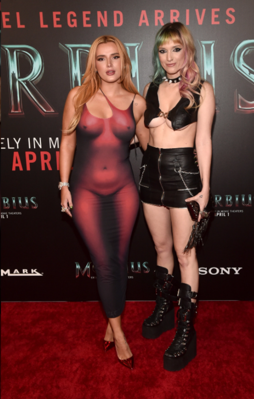 Μπέλα Θορν: Το «γυμνό» φόρεμά της και η... σχέση του με τις Ελένη Φουρέιρα και Μπέλα Χαντίντ - Δείτε φωτογραφίες