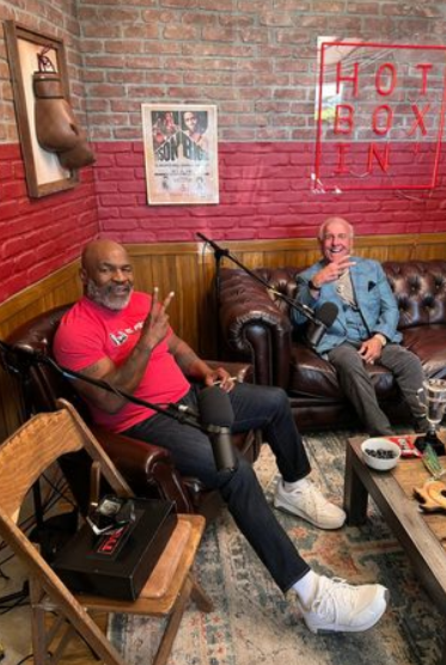 O Μάικ Τάισον πιστεύει ότι το χαστούκι του Γουίλ Σμιθ στον Κρις Ροκ ήταν ψεύτικο 