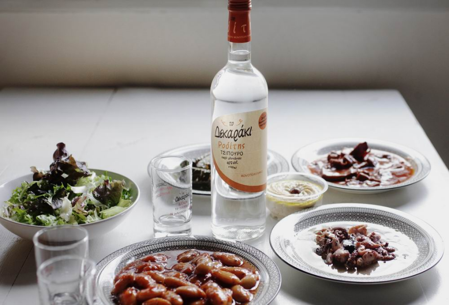 Η Φύση του εκλεκτού, κλασικού τσίπουρου