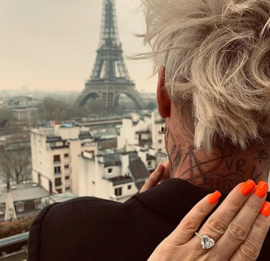 Αβρίλ Λαβίν: Εθεάθη με τον ράπερ Tyga λίγο μετά τον χωρισμό της με τον Mod Sun - Δείτε βίντεο