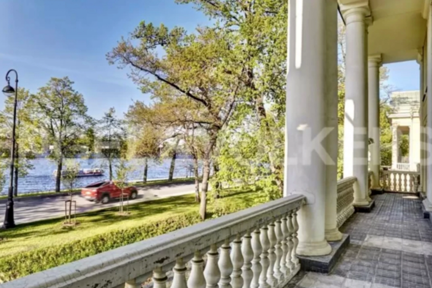 Ρωσία: Η «μυστική» κόρη του Πούτιν έβαλε ενοικιαστήριο στο πολυτελές ρετιρέ της στην Αγία Πετρούπολη - Δείτε φωτογραφίες