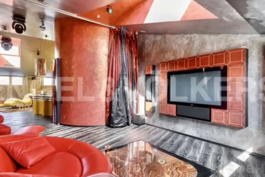 Ρωσία: Η «μυστική» κόρη του Πούτιν έβαλε ενοικιαστήριο στο πολυτελές ρετιρέ της στην Αγία Πετρούπολη - Δείτε φωτογραφίες