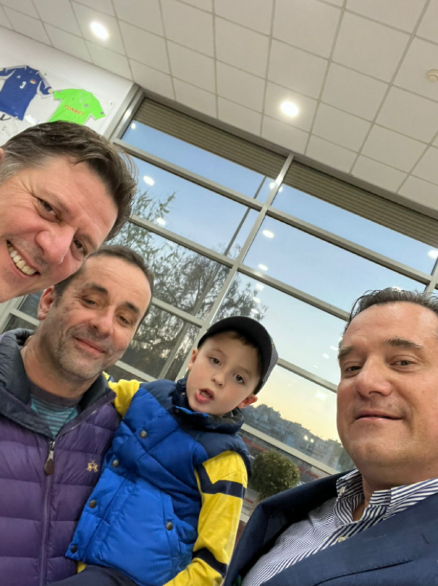 Πόλεμος στην Ουκρανία: Ιστορικό φιλικό του Ολυμπιακού με τη Σαχτάρ - Ποιοι επώνυμοι έδωσαν το «παρών» στο «Γ. Καραϊσκάκης» 