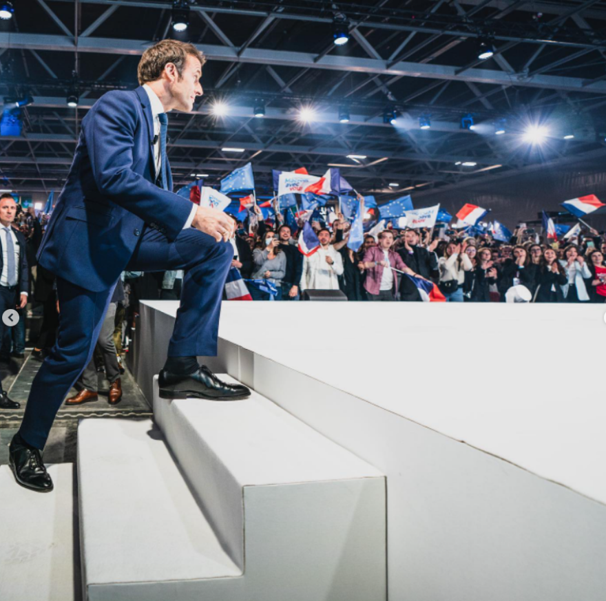 Γαλλικές εκλογές: Η προσωπική φωτογράφος του Εμανουέλ Μακρόν δίνει στη δημοσιότητα τα καρέ πρώτου γύρου