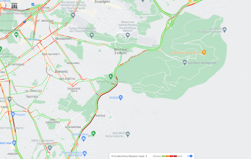 Κίνηση στους δρόμους: Μποτιλιάρισμα στην Κατεχάκη λόγω καραμπόλας φορτηγού με 2 ΙΧ 