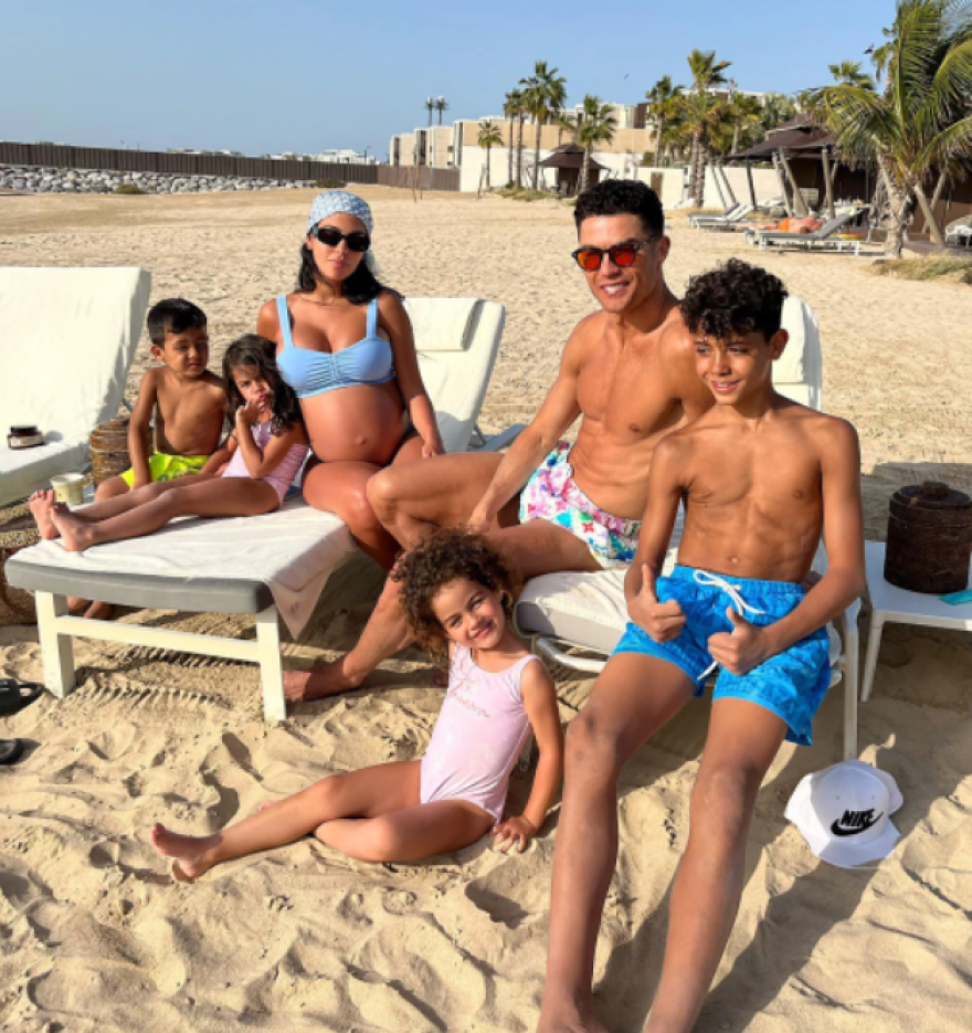 Κριστιάνο Ρονάλντο: Οι δύσκολες στιγμές μετά τον θάνατο του αγοριού - Ράκος η Τζορτζίνα που παρηγορείται από την αδερφή της