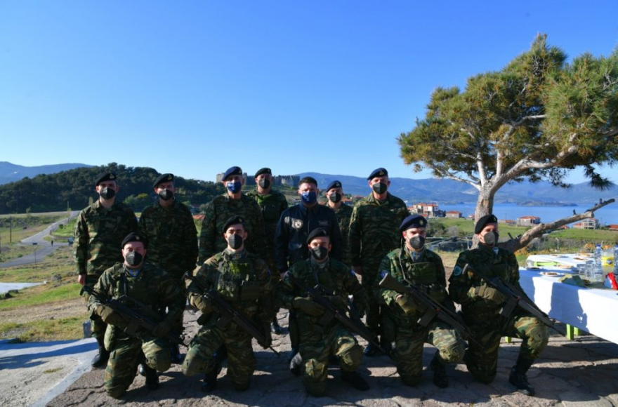 Μήνυμα Χαρδαλιά από τις Οινούσσες: «Τρομοκράτης» η Τουρκία, έτοιμοι να προασπίσουμε τα κυριαρχικά μας δικαιώματα