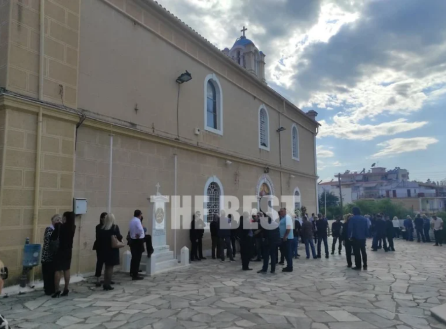 Ναύπακτος: Σε κλίμα οδύνης η κηδεία του 68χρονου αθλητή που έπεσε σε χαράδρα