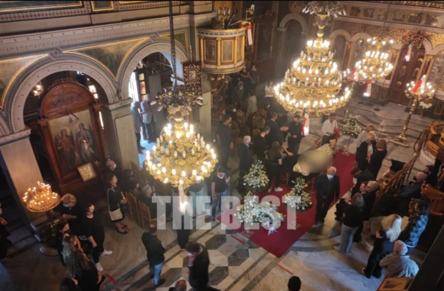 Ναύπακτος: Σε κλίμα οδύνης η κηδεία του 68χρονου αθλητή που έπεσε σε χαράδρα