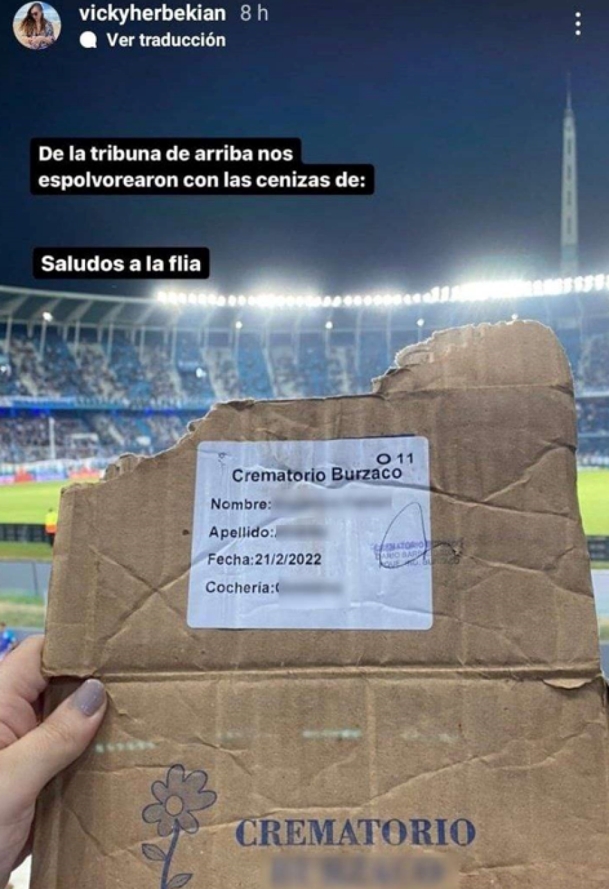 Ρασίνγκ: Οπαδός της πήγε στο γήπεδο με το κρανίο του παππού του 